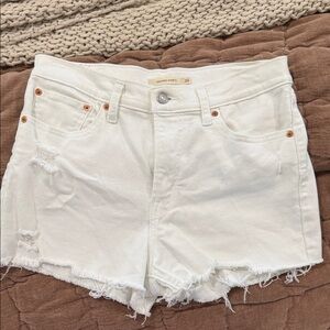 Levi’s High-Rise White Denim Women’s Shorts